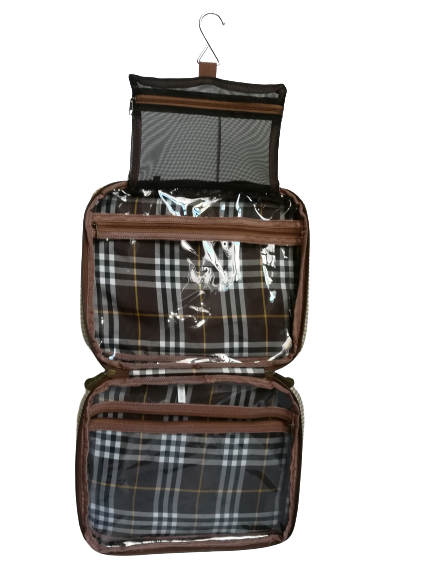 Large Hanging Toiletry Bag - Churchill Downs